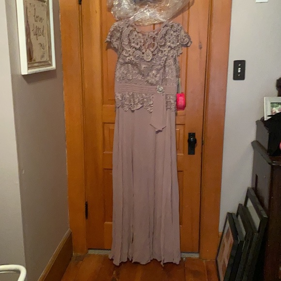 New with tags! Emma Street “mother of the bride” dress. - Picture 2 of 8